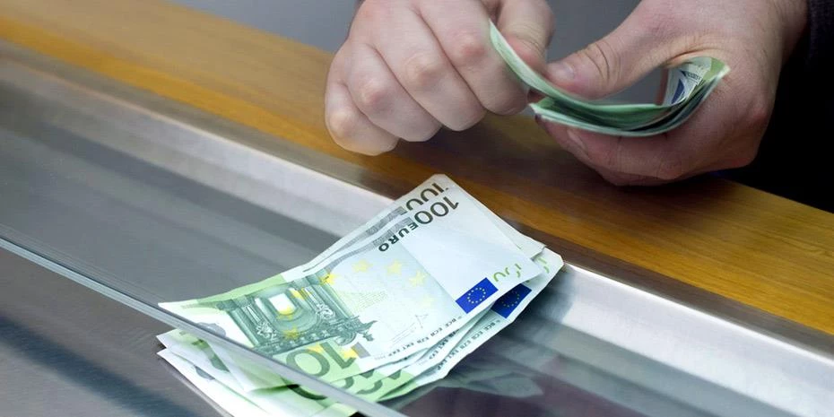 Νέα ρύθμιση χρεών σε εφορία και Ασφαλιστικά Ταμεία με κούρεμα και πολλές δόσεις